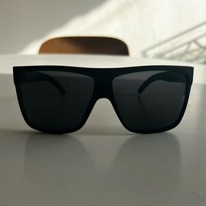 QUAY Barnun Sunglasses